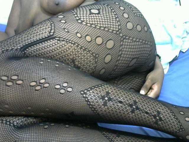 Hotvilian live cam on BongaCams