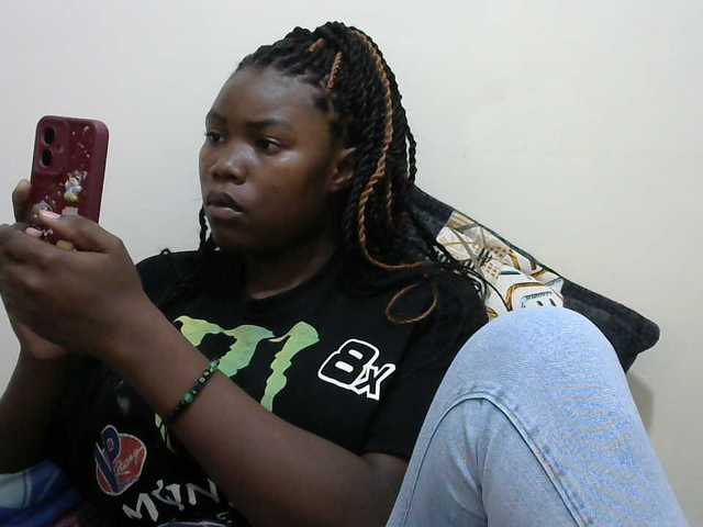 Hotvilian live cam on BongaCams