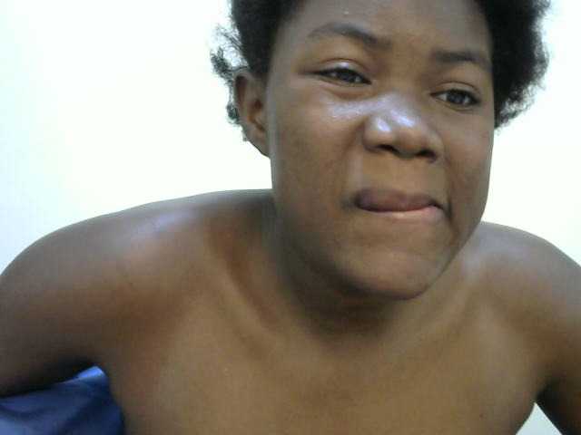 Hotvilian live cam on BongaCams