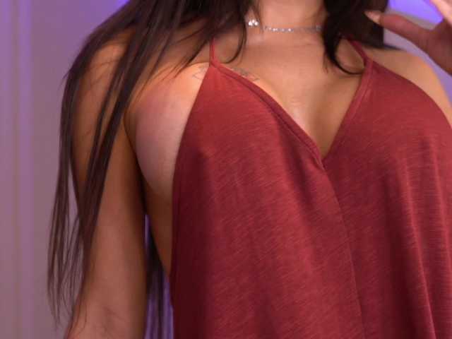 MirandaRaye live cam on BongaCams