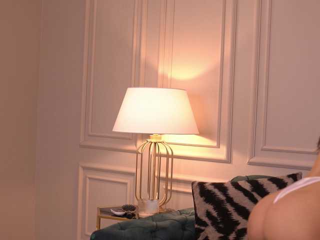 MirandaRaye live cam on BongaCams