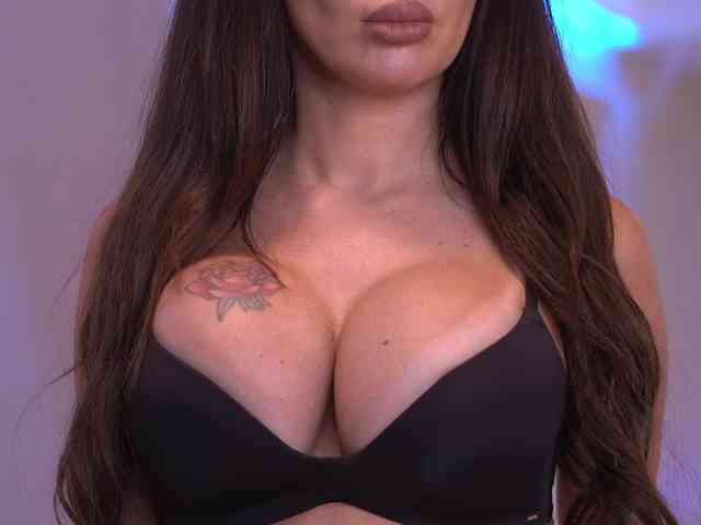 MirandaRaye webcam