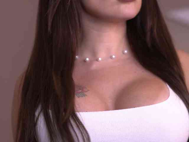 MirandaRaye webcam