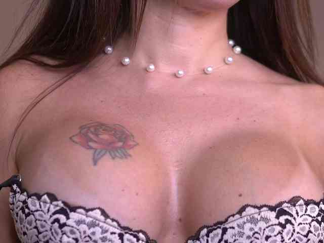 MirandaRaye webcam