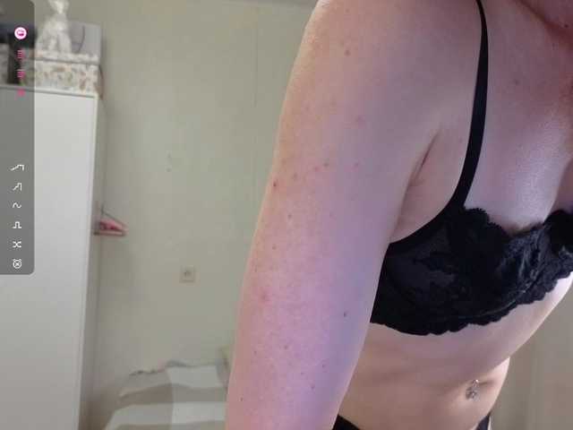 mmmayday live cam on BongaCams