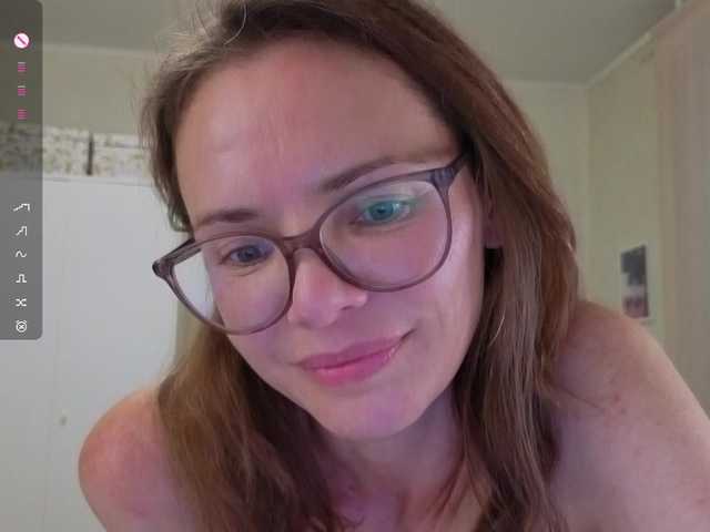 mmmayday live cam on BongaCams