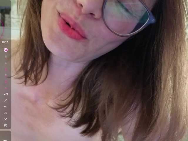 mmmayday live cam on BongaCams