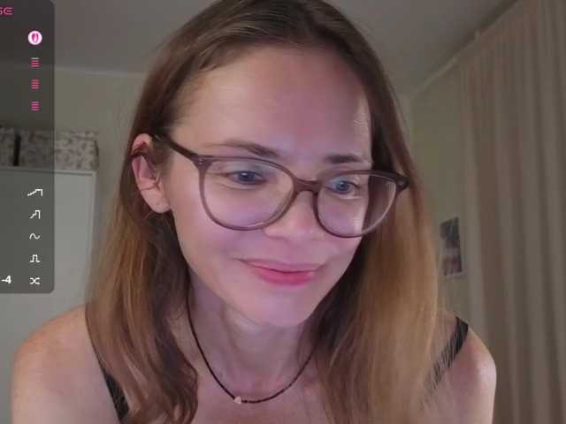mmmayday live cam on BongaCams