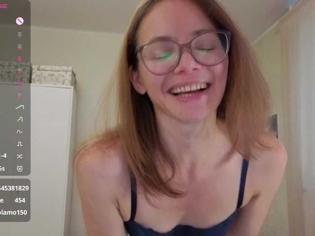 mmmayday live cam preview
