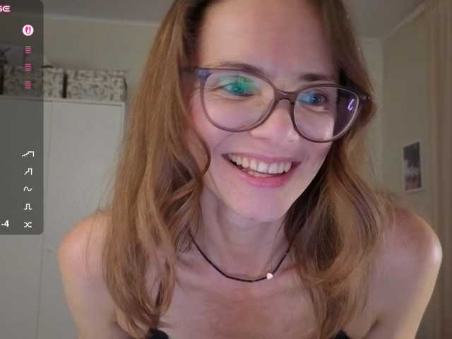 mmmayday live cam on BongaCams