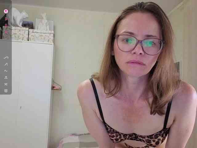 mmmayday webcam