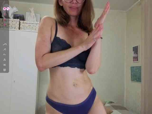 mmmayday webcam