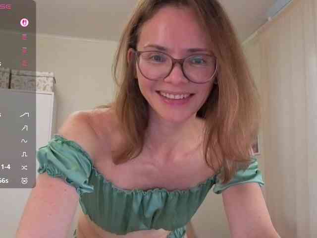 mmmayday Live Webcam on BongaCams