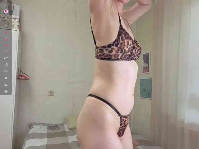 mmmayday webcam