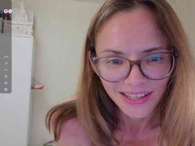 mmmayday webcam