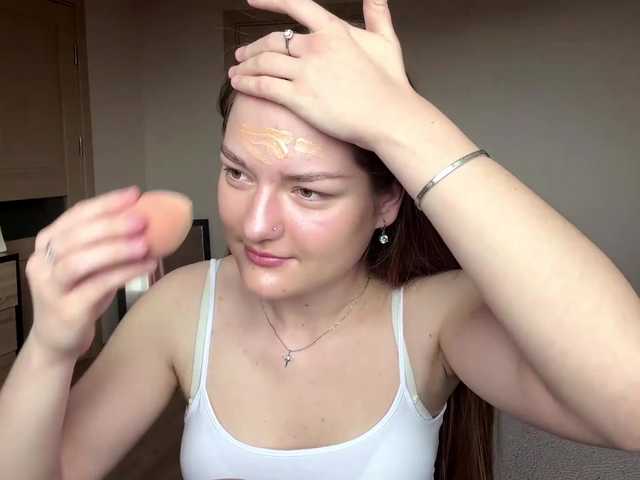 lizzzanatoo live cam on BongaCams