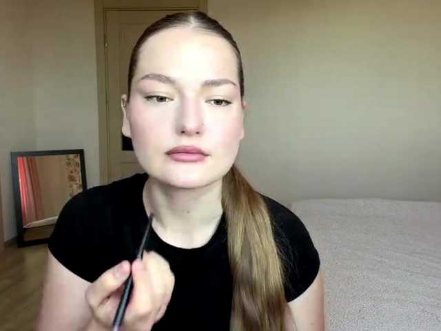 lizzzanatoo live cam on BongaCams