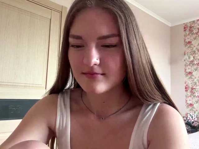 lizzzanatoo live cam on BongaCams