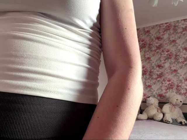 lizzzanatoo webcam bongacams model stream image