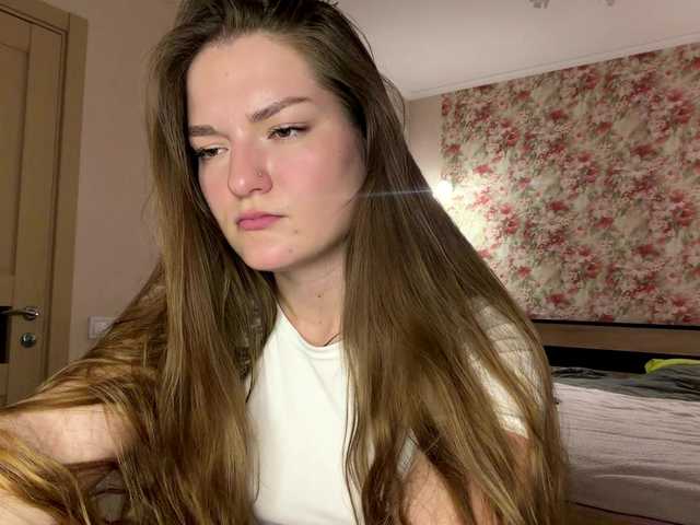 lizzzanatoo live cam on BongaCams