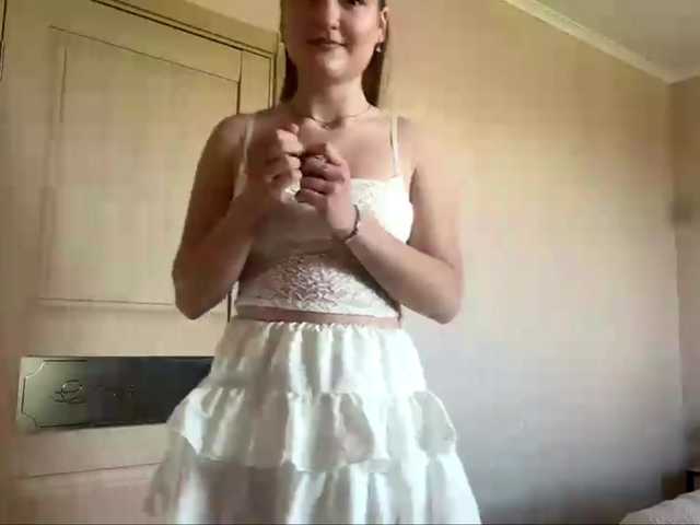 lizzzanatoo live cam on BongaCams