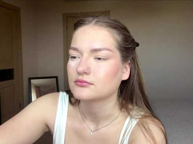 lizzzanatoo live cam on BongaCams
