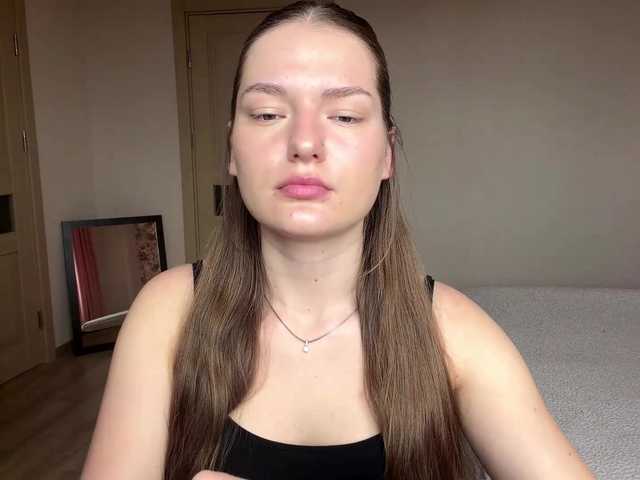 lizzzanatoo live cam on UnifiedCams