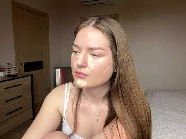 lizzzanatoo live cam on BongaCams