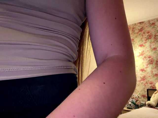 lizzzanatoo live cam on BongaCams