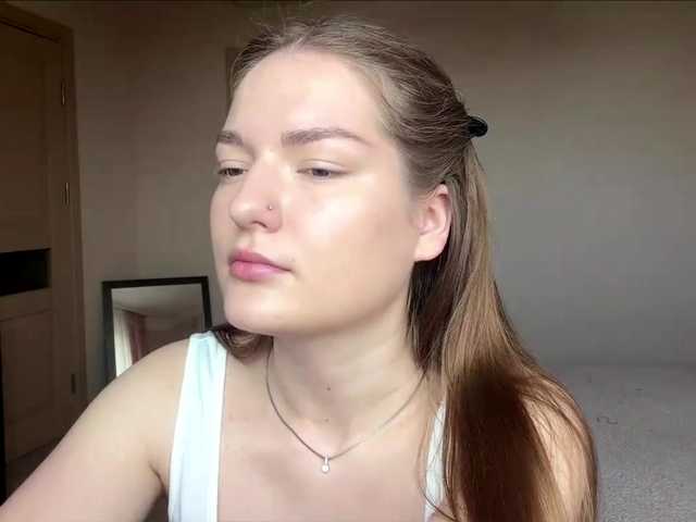 lizzzanatoo live cam on BongaCams
