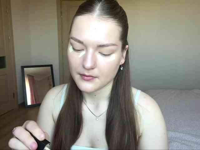 lizzzanatoo webcam