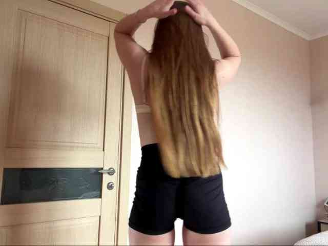 lizzzanatoo webcam
