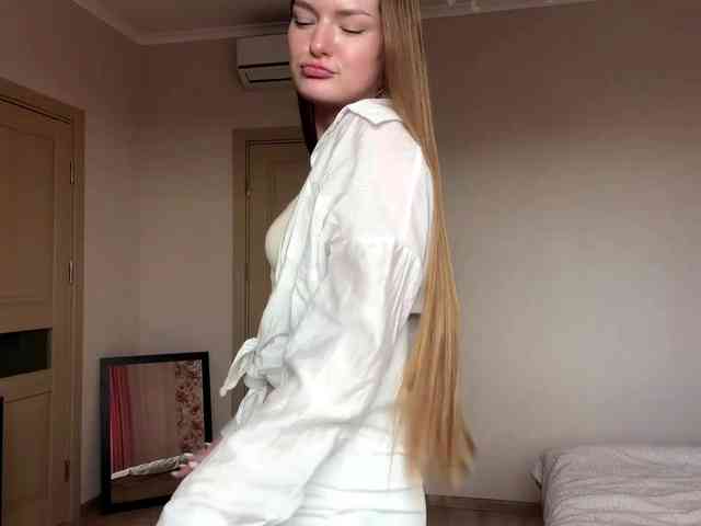 lizzzanatoo webcam