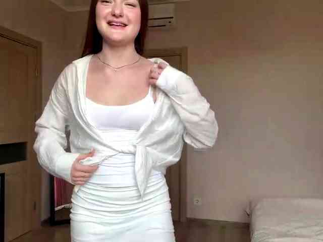 lizzzanatoo webcam