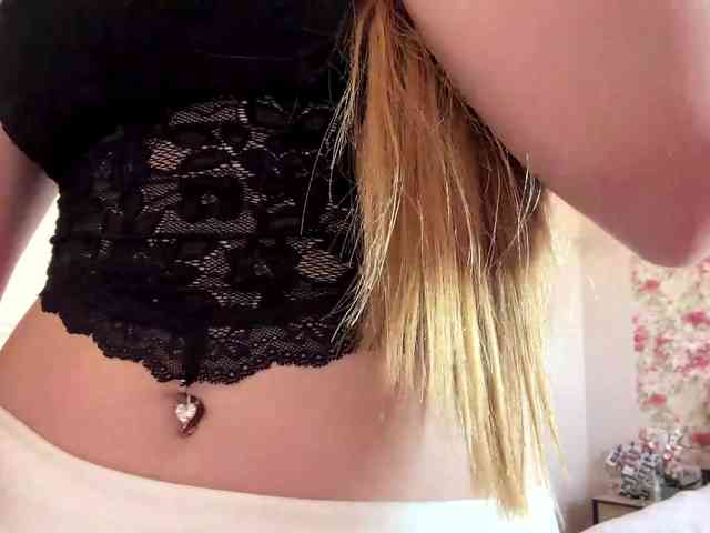 lizzzanatoo webcam