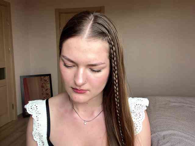 lizzzanatoo webcam
