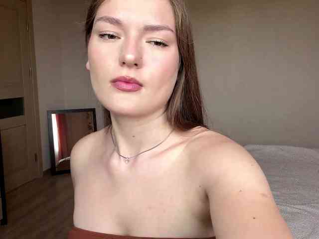 lizzzanatoo webcam