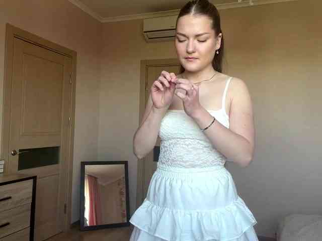 lizzzanatoo webcam