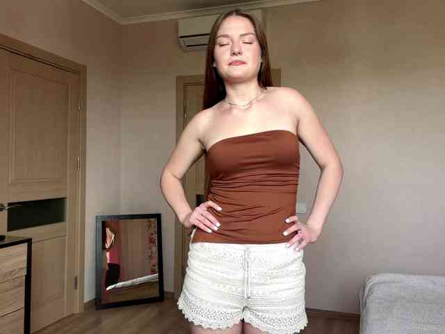 lizzzanatoo webcam