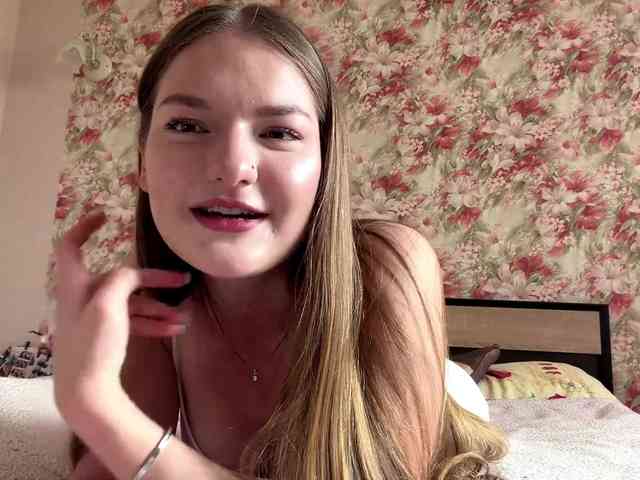 lizzzanatoo webcam