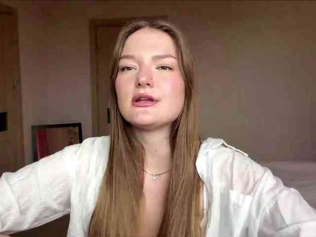 lizzzanatoo webcam
