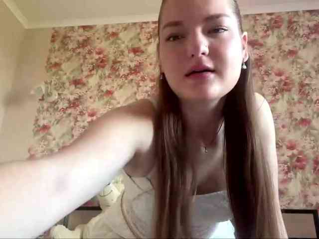 lizzzanatoo webcam