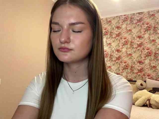 lizzzanatoo webcam