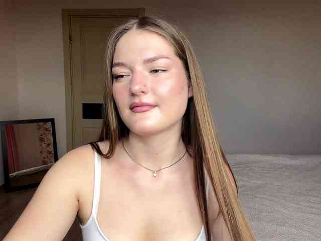 lizzzanatoo webcam