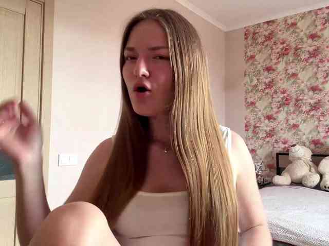 lizzzanatoo webcam