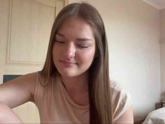 lizzzanatoo webcam