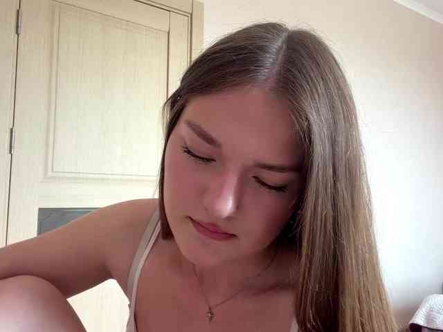 lizzzanatoo webcam