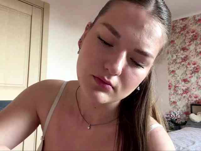 lizzzanatoo webcam