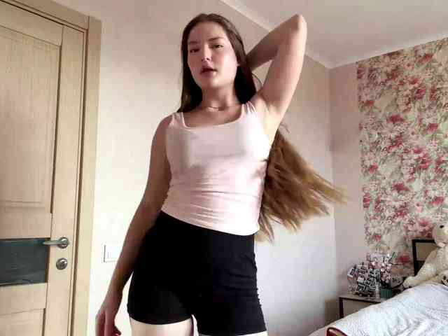 lizzzanatoo webcam
