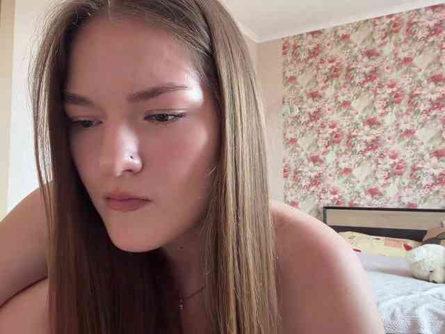 lizzzanatoo webcam